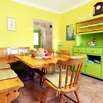 Family Friendly House With A Swimming Pool Valtura, - 7324 Casa de Férias Pula