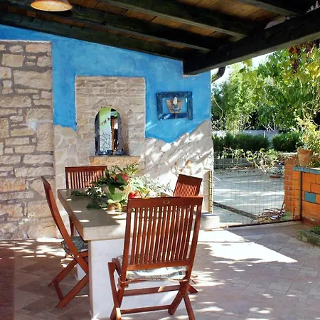Family Friendly House With A Swimming Pool Valtura, - 7324 Holiday home *